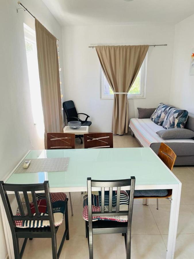 Oaza Mira Apartment Тисно Екстериор снимка