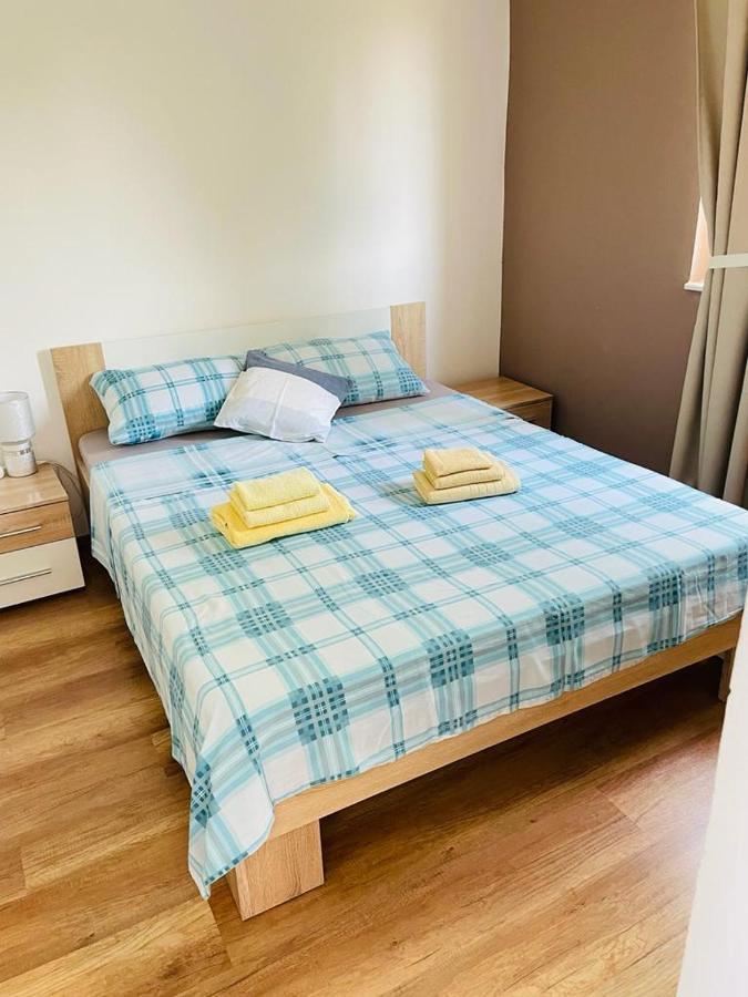 Oaza Mira Apartment Тисно Екстериор снимка